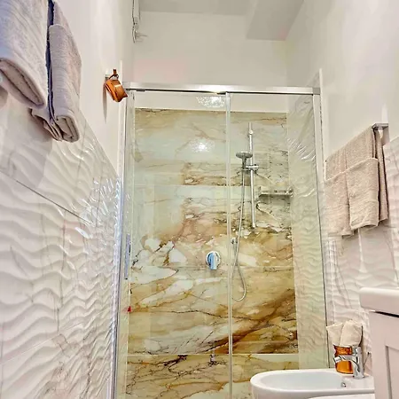 Boutique In * Κάλιαρι